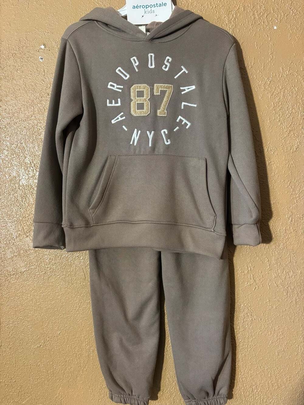 Aeropostale Kids 2-Piece Fleece Hoodie and Jogger Set Fossil Size 12